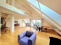 Penthouse 3bedrooms w. Parking&3Terraces