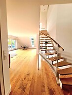 Penthouse 3bedrooms w. Parking&3Terraces