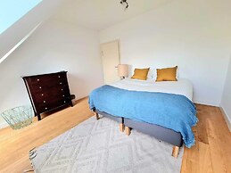 Penthouse 3bedrooms w. Parking&3Terraces