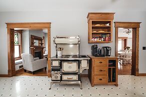 4BDR Broomhead Farmhouse Main House