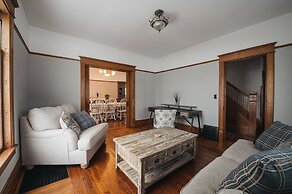 4BDR Broomhead Farmhouse Main House