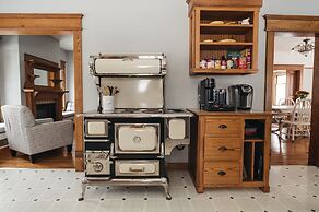 4BDR Broomhead Farmhouse Main House