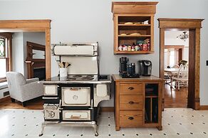 4BDR Broomhead Farmhouse Main House