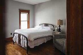 4BDR Broomhead Farmhouse Main House