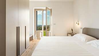 Casale Grottini 8 Emma Villas