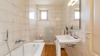 Casale Grottini 8 Emma Villas