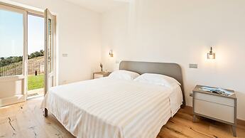 Casale Grottini 8 Emma Villas