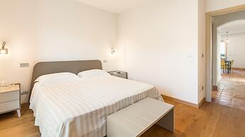 Casale Grottini 8 Emma Villas