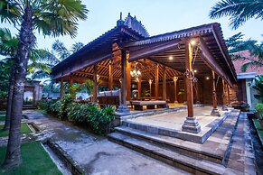 Griya Shanti Suites