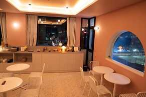 Brown Dot Hotel Saigon Airport