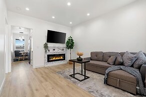 Modern 2Bed 2Bath & parking in Excelsior