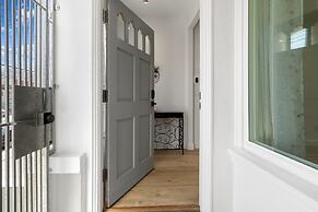 Modern 2Bed 2Bath & parking in Excelsior