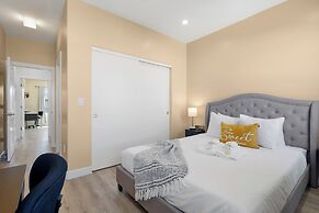 Modern 2Bed 2Bath & parking in Excelsior