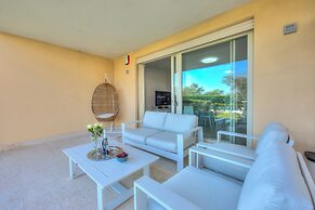 Una Meta Tra Gli Ulivi