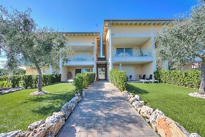 Una Meta Tra Gli Ulivi