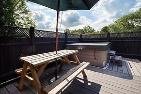 The Cottage at Gildridge Private Hot tub