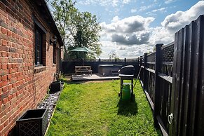 The Cottage at Gildridge Private Hot tub