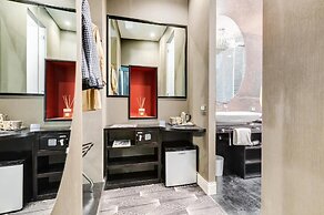 Premium Private Suites