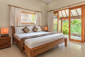 Villa Lotus Kayuputih