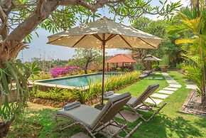 Villa Lotus Kayuputih