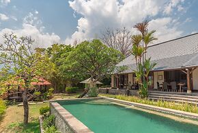 Villa Lotus Kayuputih