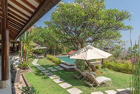 Villa Lotus Kayuputih