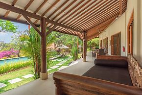 Villa Lotus Kayuputih