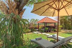 Villa Lotus Kayuputih