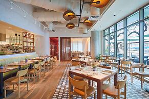 Renaissance Honolulu Hotel & Spa