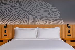 Renaissance Honolulu Hotel & Spa