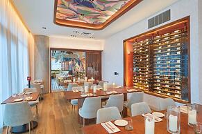 Renaissance Honolulu Hotel & Spa