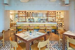 Renaissance Honolulu Hotel & Spa