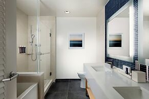 Renaissance Honolulu Hotel & Spa