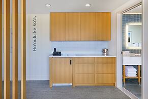 Renaissance Honolulu Hotel & Spa