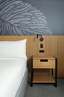 Renaissance Honolulu Hotel & Spa