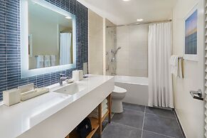 Renaissance Honolulu Hotel & Spa