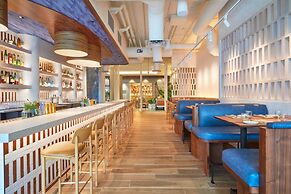 Renaissance Honolulu Hotel & Spa