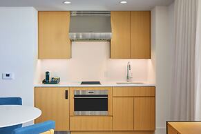 Renaissance Honolulu Hotel & Spa