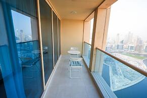 Yogi - Incredible 2BR with Balcony and Burj Khalifa Views