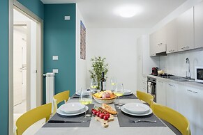 Azzurra Apartments
