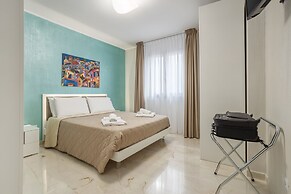 Azzurra Apartments