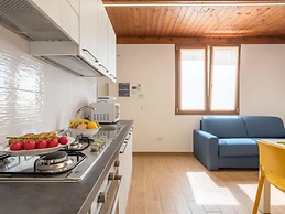 Azzurra Apartments