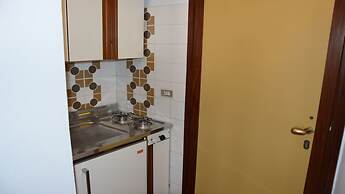 Bright Studio Close to Ponente Beach - Beahost