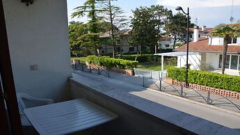 Bright Studio Close to Ponente Beach - Beahost