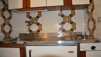 Bright Studio Close to Ponente Beach - Beahost