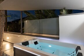 Aniv Villa by The Sea