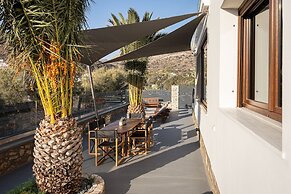 Aniv Villa by The Sea