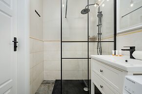 Miedziana Apartment Wrocław by Renters