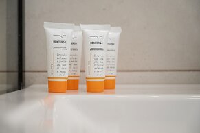 Miedziana Apartment Wrocław by Renters