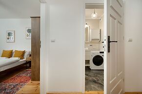 Miedziana Apartment Wrocław by Renters